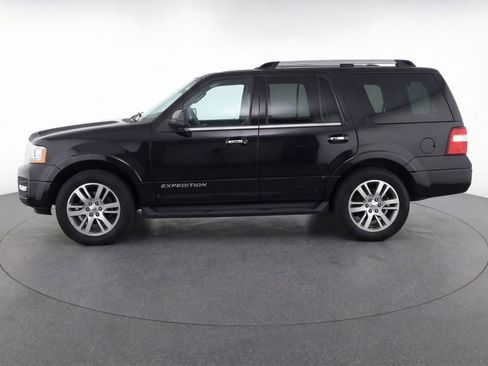 Used 2025 Jeep Wrangler Sahara image 5