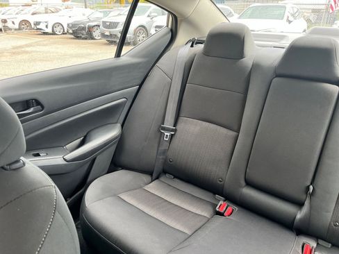 Used 2025 Nissan Altima 2.5 SV image 39