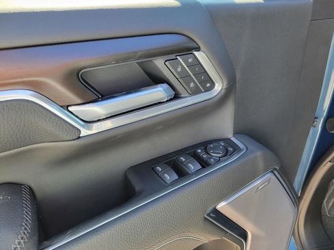 New 2026 GMC Sierra 3500 Denali w/ Denali Reserve Package image 12