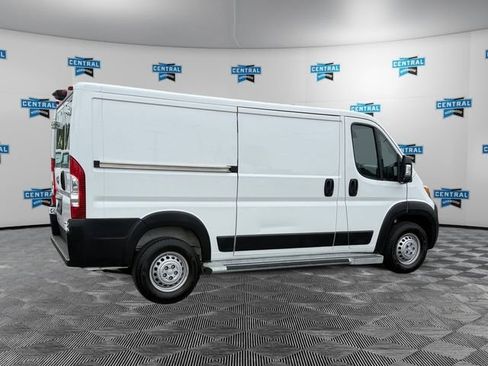Used 2025 RAM ProMaster 2500 w/ U-Haul Equipment Group FWD image 5