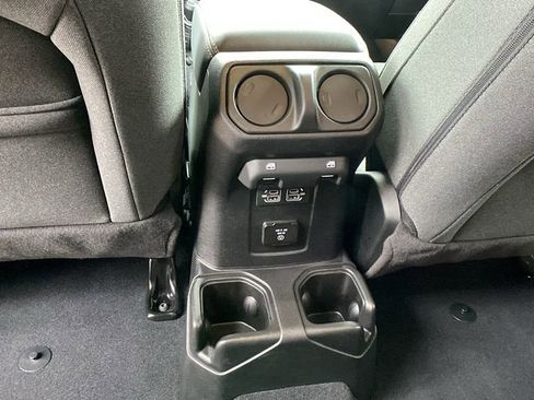 Used 2024 Jeep Wrangler Unlimited Sahara w/ Safety Group AWD/4WD image 27
