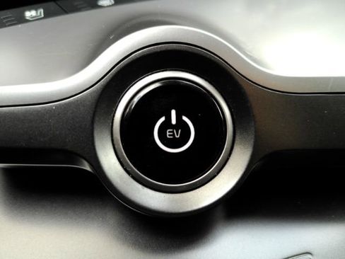 Used 2023 Kia EV6 Wind image 49