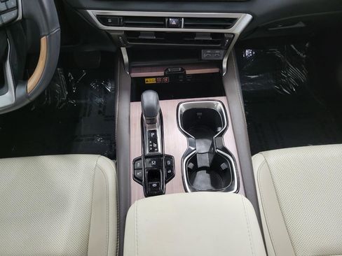 Used 2024 Lexus RX 350 Premium w/ Convenience Package AWD/4WD image 16