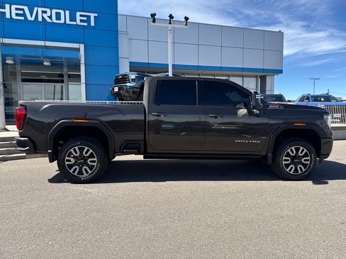 Used 2021 GMC Sierra 3500 AT4 w/ AT4 Premium Plus Package image 6