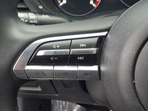 Used 2019 MAZDA MAZDA3 Preferred image 13