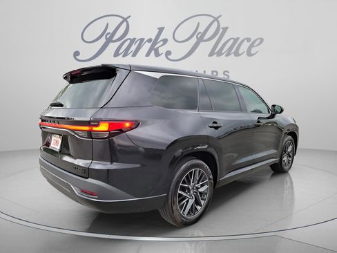 Used 2025 Lexus TX 350 AWD w/ Technology Package image 4