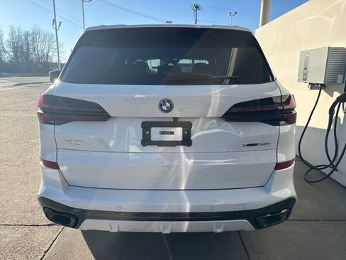 New 2026 BMW X5 xDrive50e w/ Executive Package image 4