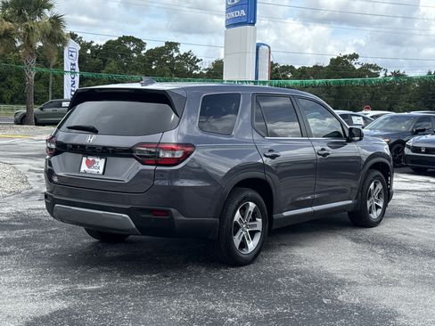 Certified 2025 Honda Pilot EX-L image 7