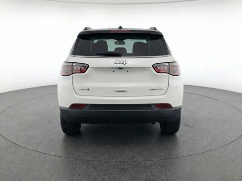 Used 2025 Jeep Compass Limited AWD/4WD image 7