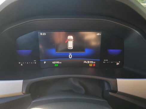Used 2019 Volkswagen Atlas SEL FWD image 31
