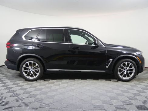 Certified 2026 BMW X5 sDrive40i image 2