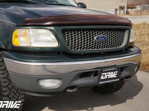 Used 2001 Ford F150 Lariat image 3