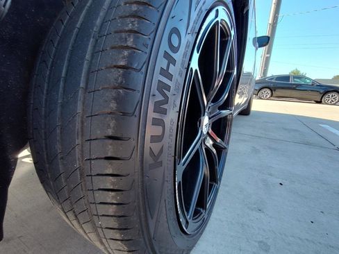 Used 2015 Dodge Charger SXT image 11