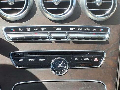 Used 2018 Mercedes-Benz C 300 Sedan image 23