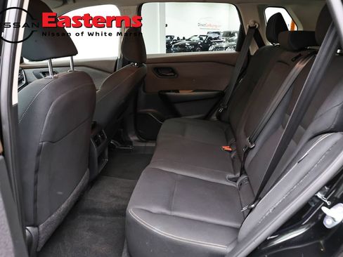 Used 2023 Nissan Rogue S AWD/4WD image 21