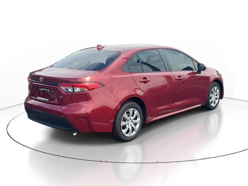 Used 2025 Toyota Corolla LE FWD image 6