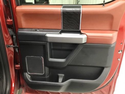 Used 2018 Ford F150 Platinum w/ Equipment Group 701A Luxury AWD/4WD image 36