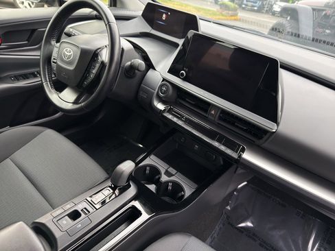 Used 2024 Toyota Prius LE image 21