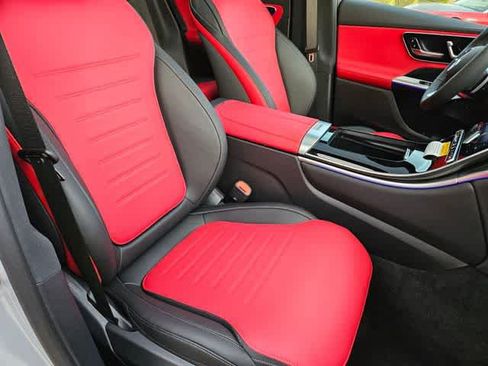 Used 2026 Mercedes-Benz GLC 300 image 23