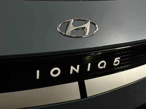 Used 2024 Hyundai Ioniq 5 SEL image 33