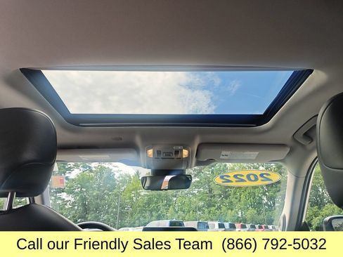 Used 2022 Toyota Highlander Limited AWD/4WD image 22