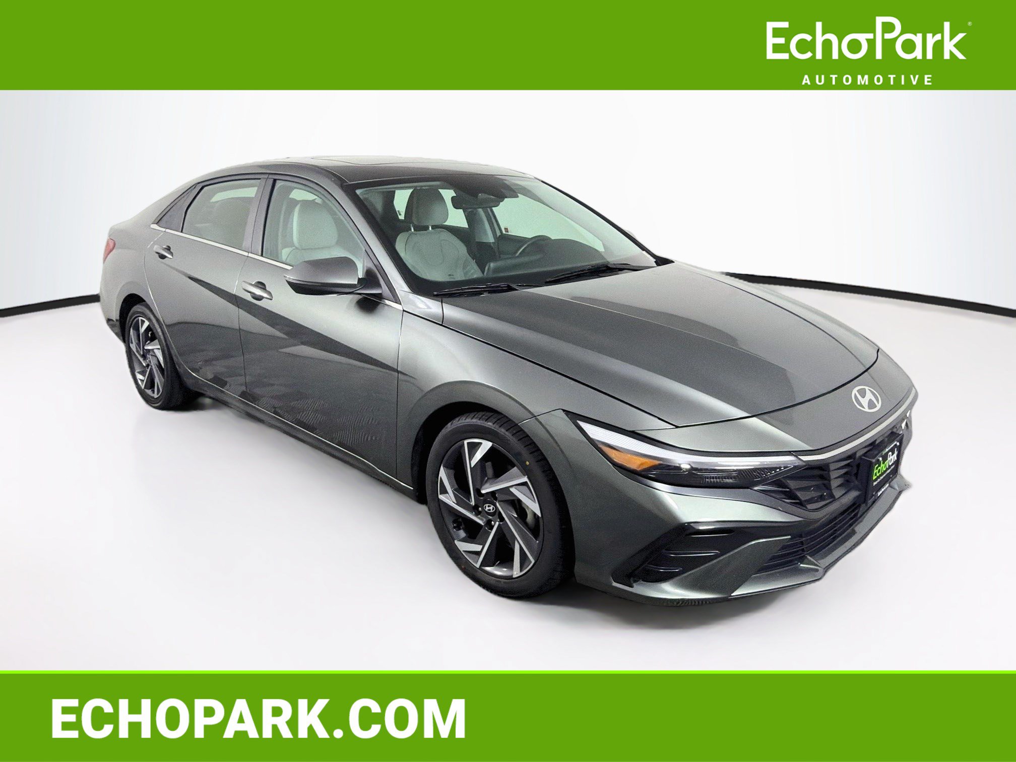 Used 2025 Hyundai Elantra Limited FWD image 1