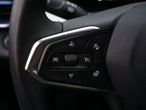 Used 2025 Chevrolet Trax LT w/ LT Convenience Package image 18