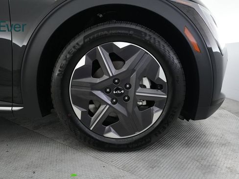 Used 2025 Kia EV6 Light AWD/4WD image 20
