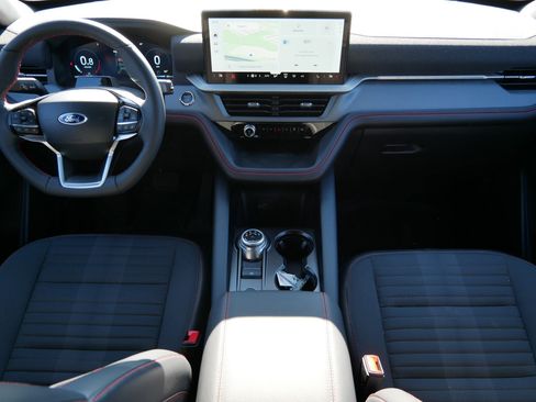 Used 2026 Ford Explorer ST-Line w/ ST-Line Street Pack image 10