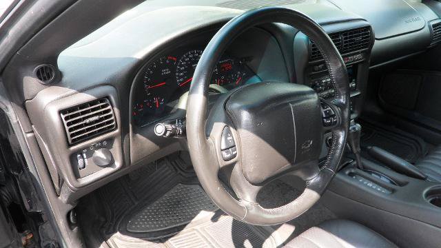 Used 2002 Chevrolet Camaro LT w/ Performance Handling Pkg RWD image 23