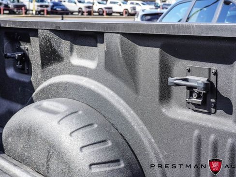 Used 2022 Ford F350 Platinum w/ FX4 Off-Road Package image 10