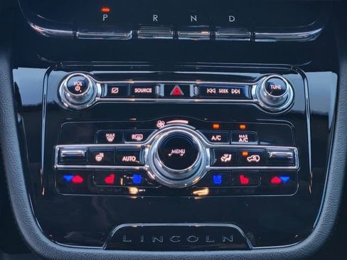 Used 2022 Lincoln Corsair Reserve w/ Equipment Group 201A image 15