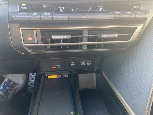 New 2026 Toyota Camry SE w/ Convenience Package image 18