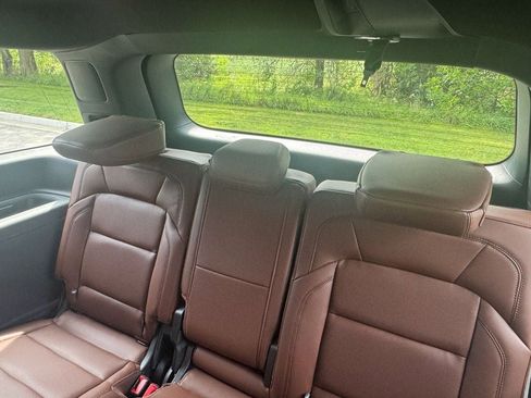 New 2025 Lincoln Navigator Reserve image 17