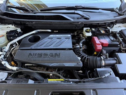 Used 2025 Nissan Rogue Platinum w/ Tech Package FWD image 42