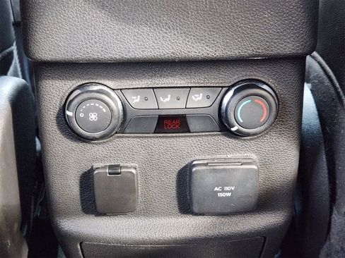 Used 2013 Ford Explorer Limited image 29