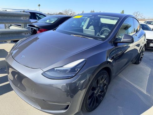 Used 2022 Tesla Model Y Performance image 1