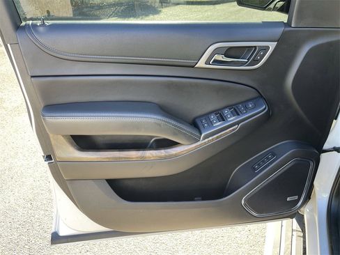 Used 2018 GMC Yukon Denali w/ Denali Ultimate Package image 23