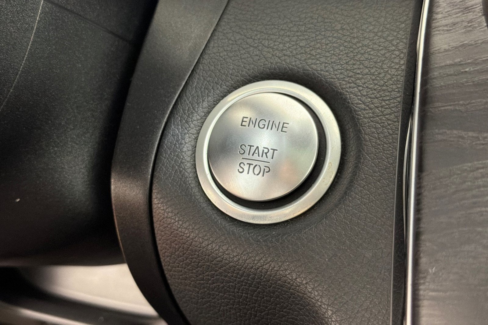 Used 2016 Mercedes-Benz C 300 Sedan image 20