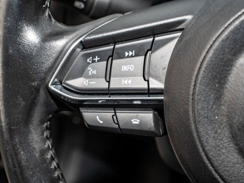 Used 2018 MAZDA MAZDA3 Grand Touring image 22