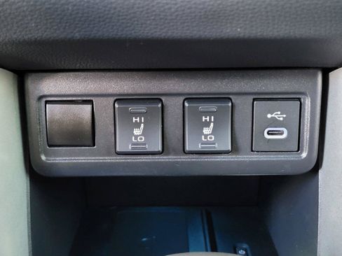 Used 2023 Toyota Corolla Cross XLE FWD image 14