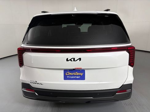 New 2026 Kia Carnival SX Prestige FWD image 7