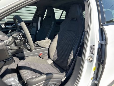 New 2026 Porsche Panamera 4 image 5