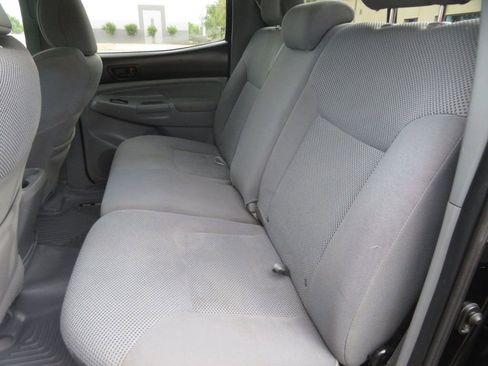 Used 2011 Toyota Tacoma PreRunner w/ TRD Off-Road Pkg w/JBL Audio image 28