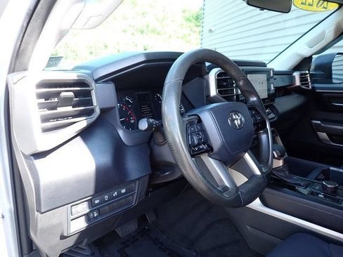 Used 2022 Toyota Tundra SR5 AWD/4WD image 17