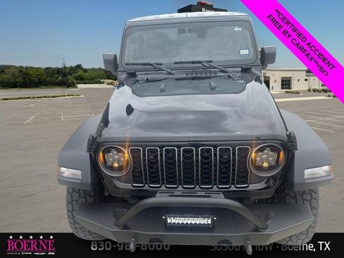 Used 2025 Jeep Wrangler Sport AWD/4WD image 6