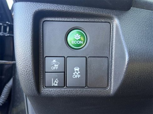 Used 2022 Honda HR-V EX-L image 14