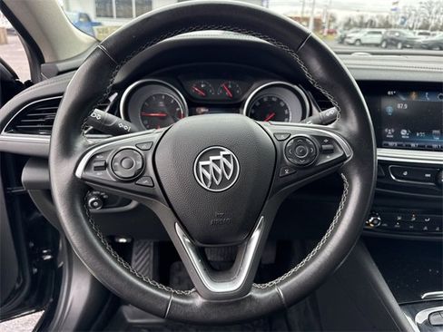 Used 2018 Buick Regal Preferred w/ Sights and Sounds Package image 15