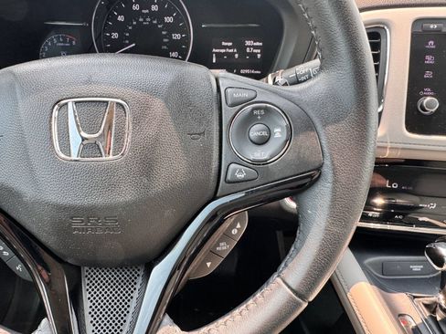 Used 2019 Honda HR-V EX-L image 17