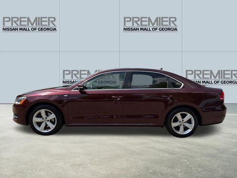Used 2014 Volkswagen Passat 1.8T Wolfsburg Edition FWD image 8